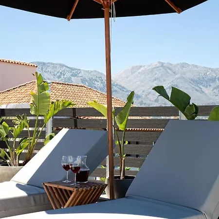 Elegant Roof Deck House With Jacuzzi Nyaraló *