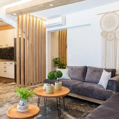Elegant Roof Deck House With Jacuzzi Nyaraló *
