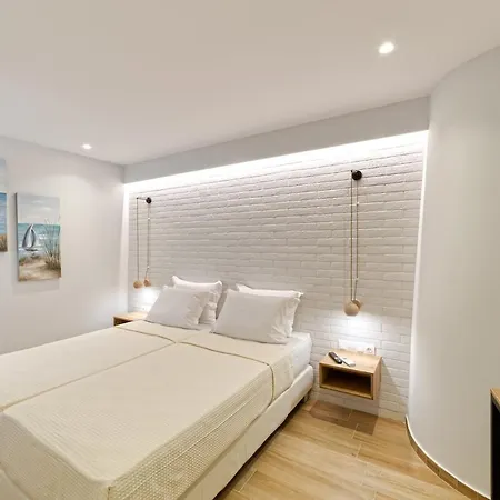 Elegant Roof Deck House With Jacuzzi Holiday home *