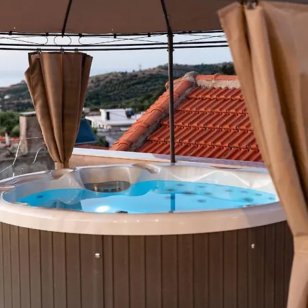 Holiday home Elegant Roof Deck House With Jacuzzi Episkopi (Rethymno)